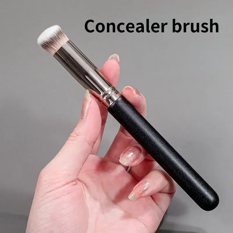Professional Makeup Brush for Foundation and Contour